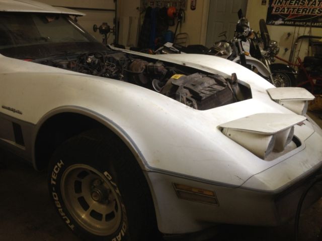 1982 White Chevrolet Corvette
