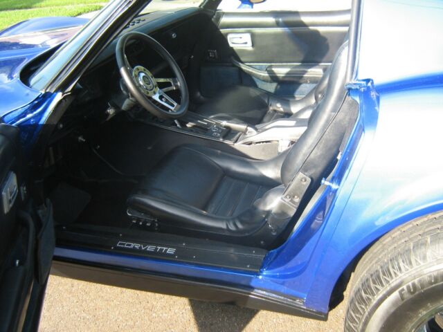 1982 Blue Chevrolet Corvette Coupe