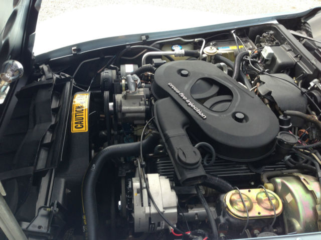 1982 Silver Blue/Dark blue Metallic Chevrolet Corvette Coupe