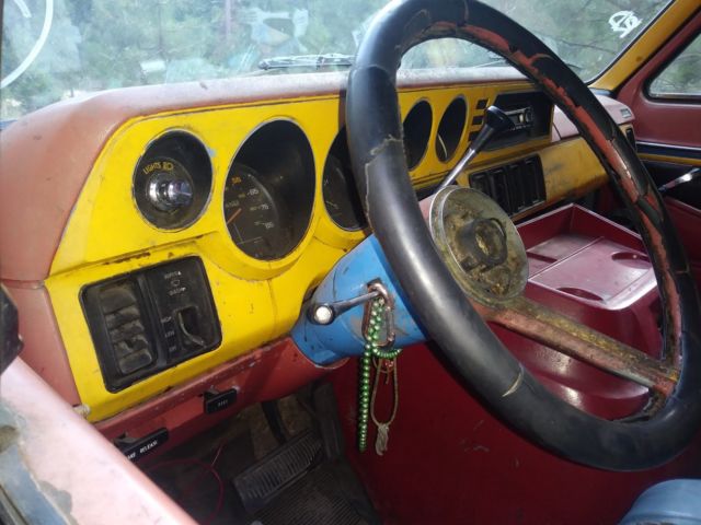 1982 Red Dodge Ram Van Van