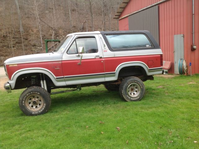 1982 Red Ford Bronco