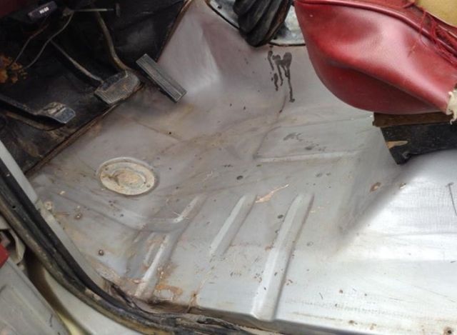 1982 Red Ford Bronco