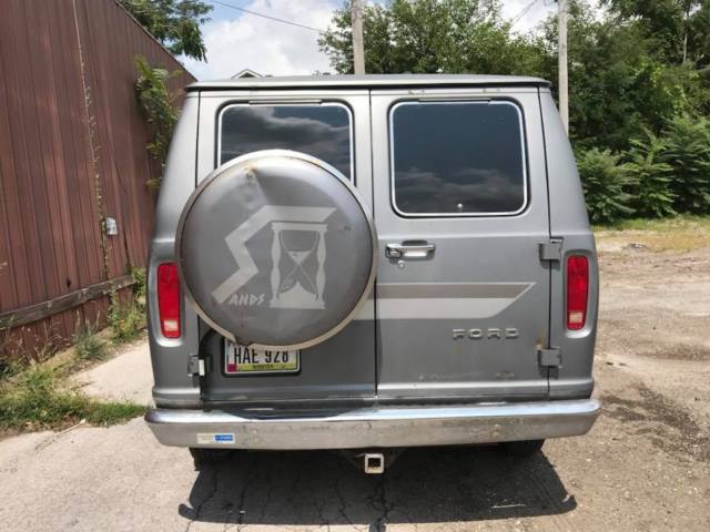 1982 Gray Ford E-150 Econoline