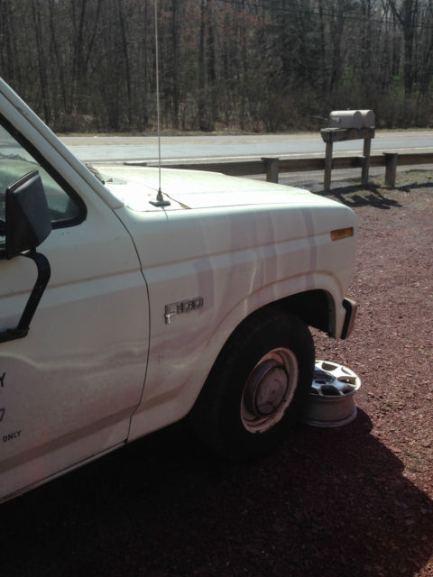 1982 Red Ford F-100 --