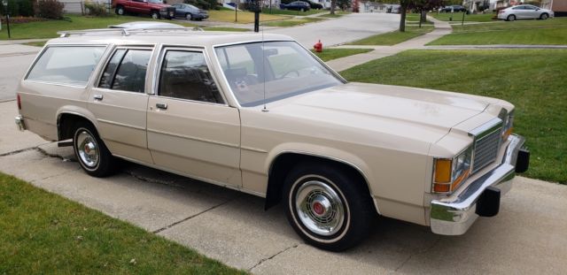 1982 Tan Ford LTD Station Wagon