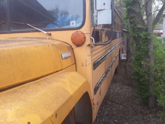 1982 Yellow Ford Other School bus