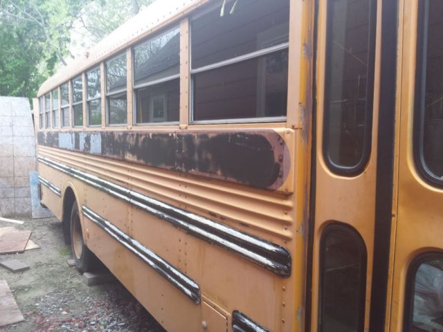1982 Yellow Ford Other School bus