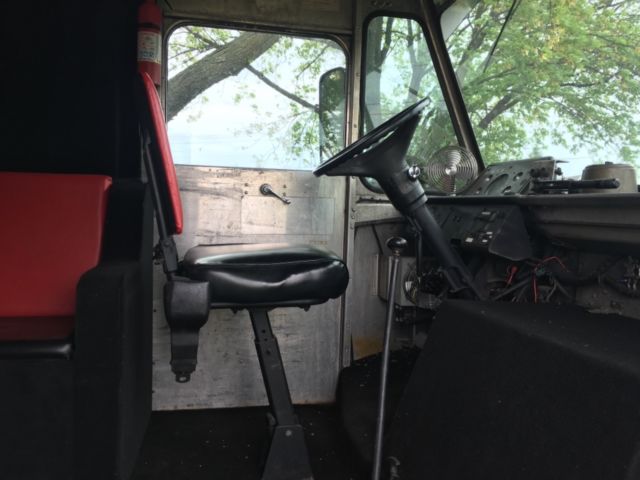 1982 Black Ford Step Van