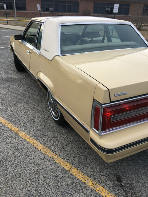 1982 TAN Ford Thunderbird Coupe