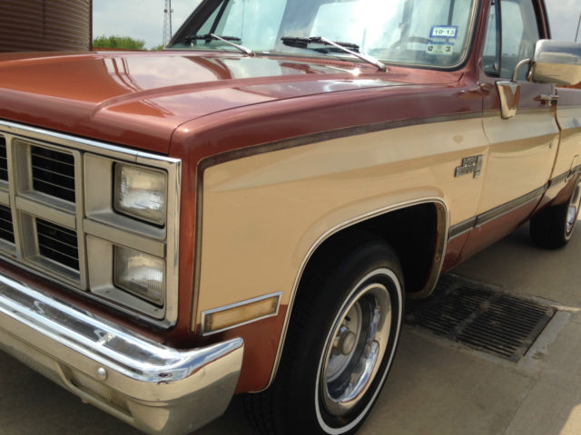 1982 Brown/Tan GMC Sierra 1500 Standard Cab Pickup