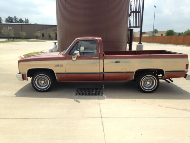 1982 Brown/Tan GMC Sierra 1500 Standard Cab Pickup