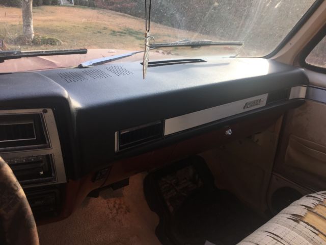 1982 Tan GMC Sierra 1500 Crew Cab Pickup