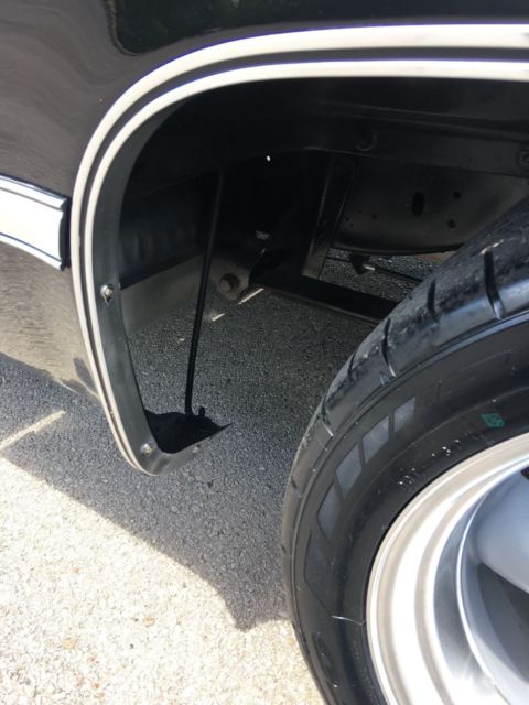 1982 black Chevrolet C-10