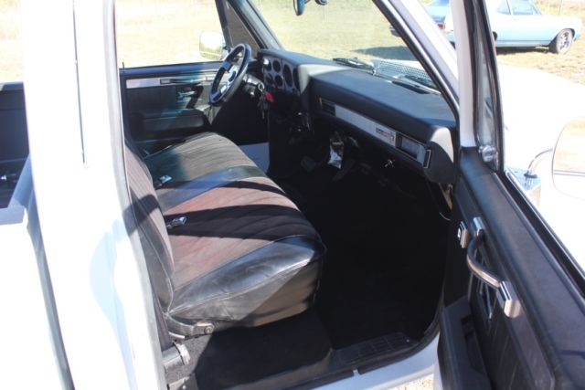 1982 White GMC Sierra 1500 Standard Cab Pickup