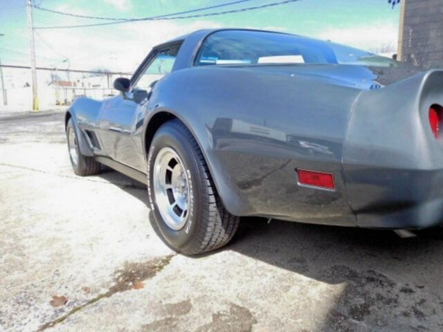 1982 Gray Chevrolet Corvette Coupe
