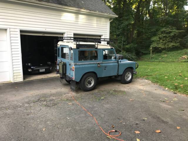 1982 Land Rover Series III 88'