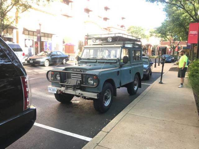 1982 Land Rover Series III 88'