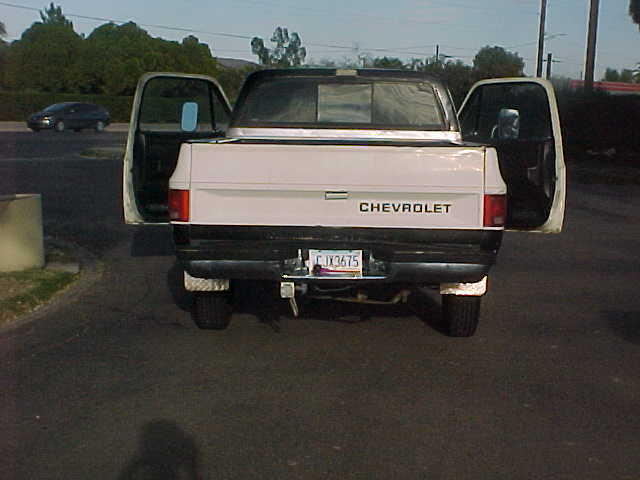 1982 BLACK & WHITE Chevrolet C/K Pickup 2500