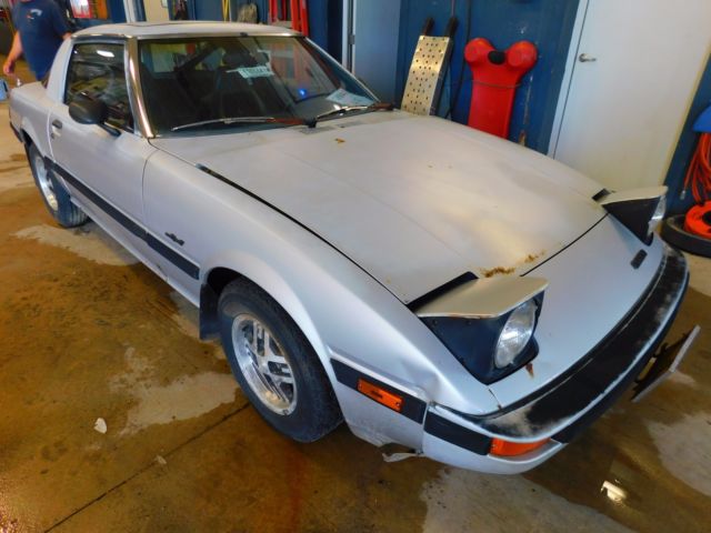 1982 Silver Mazda RX-7 Coupe