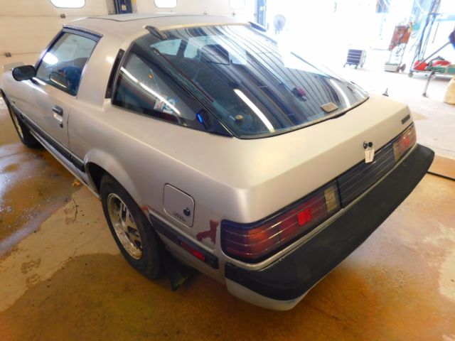 1982 Silver Mazda RX-7 Coupe