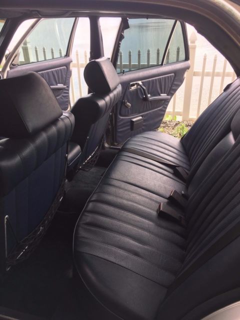 1982 Silver Mercedes-Benz 200-Series Sedan