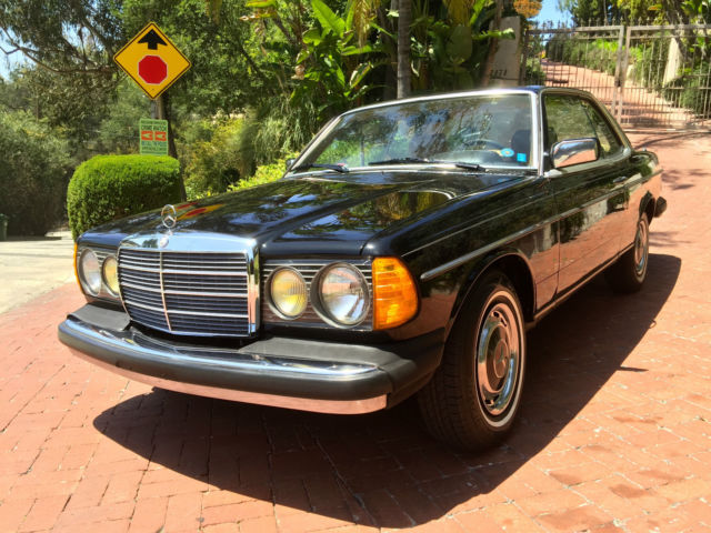 1982 Black Mercedes-Benz 300-Series Coupe