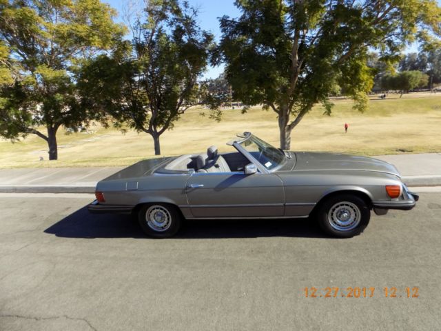 1982 Mercedes-Benz SL-Class Convertible