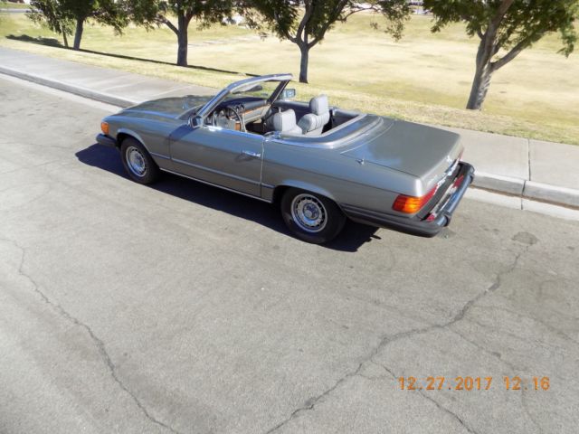 1982 Mercedes-Benz SL-Class Convertible