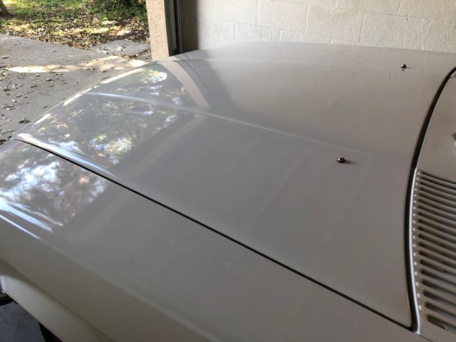 1982 White Mercedes-Benz SL-Class Convertible