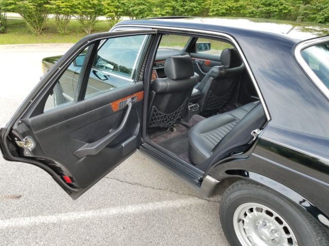 19820000 Black Mercedes-Benz Other Sedan