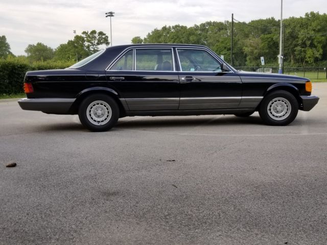 19820000 Black Mercedes-Benz Other Sedan