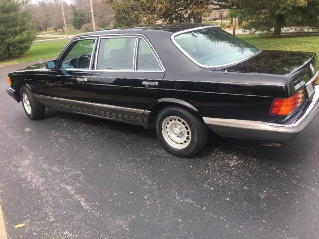 1982 Black Mercedes-Benz S-Class Sedan