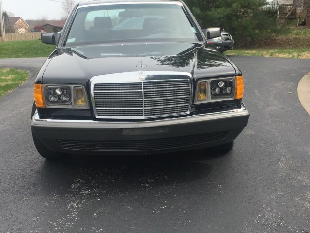 1982 Black Mercedes-Benz S-Class Sedan