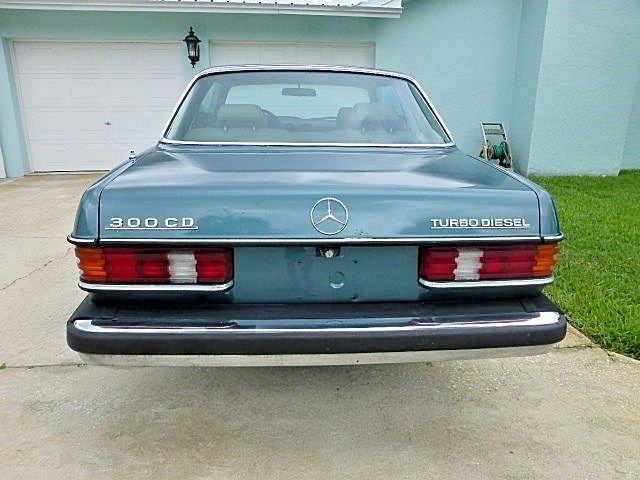 1982 Green Mercedes-Benz 300-Series Coupe