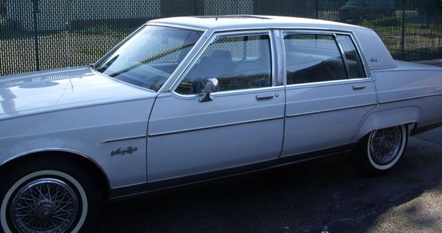 1982 Gray Oldsmobile Ninety-Eight Sedan