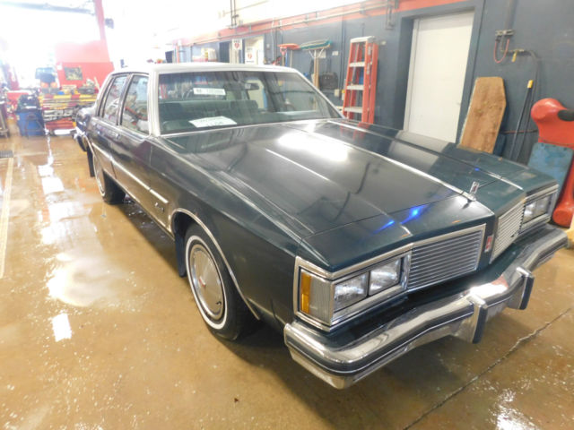 1982 Green Oldsmobile Eighty-Eight Sedan