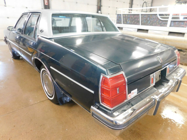 1982 Green Oldsmobile Eighty-Eight Sedan