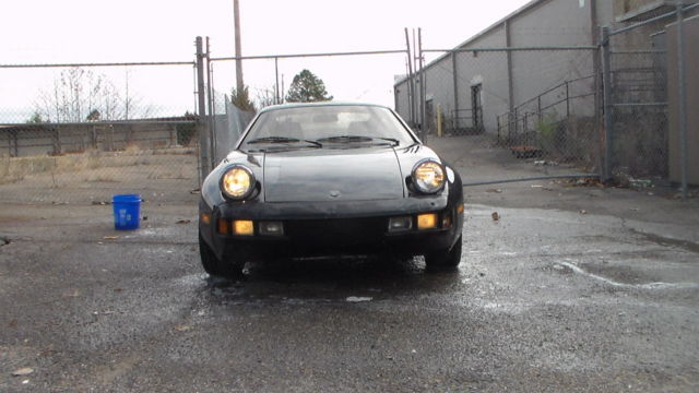 1982 black,charcoal Porsche 928 Coupe
