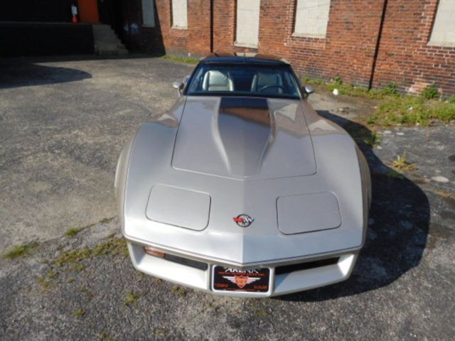 1982 Silver Chevrolet Corvette Coupe