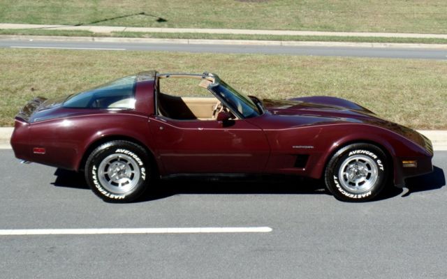 1982 Red Chevrolet Corvette Coupe