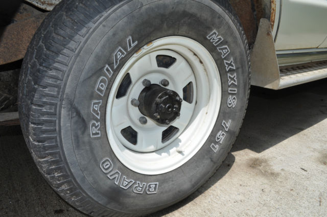 1982 White Toyota Land Cruiser SUV