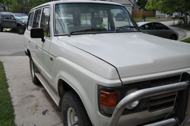 1982 White Toyota Land Cruiser SUV