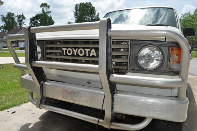 1982 White Toyota Land Cruiser SUV