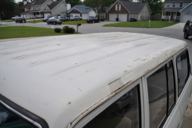 1982 White Toyota Land Cruiser SUV