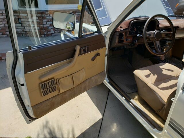 1982 White Toyota Pickup PICKUP