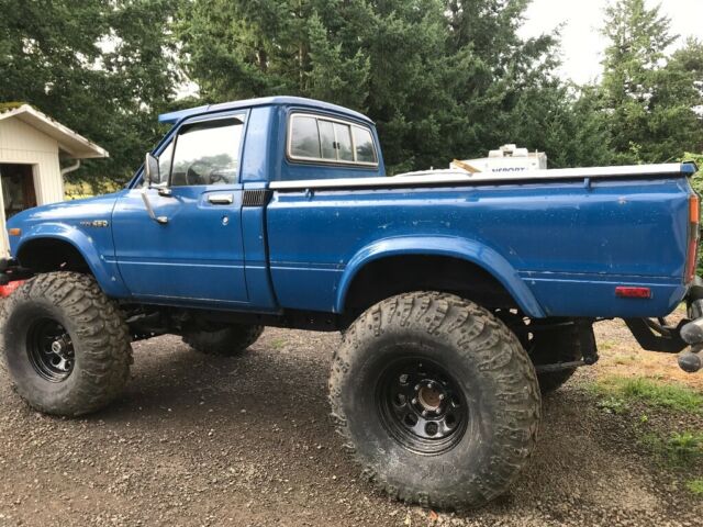 1982 Blue Toyota Other Cab & Chassis