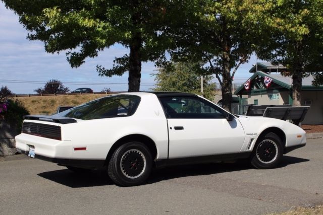 1982 White Pontiac Firebird Coupe