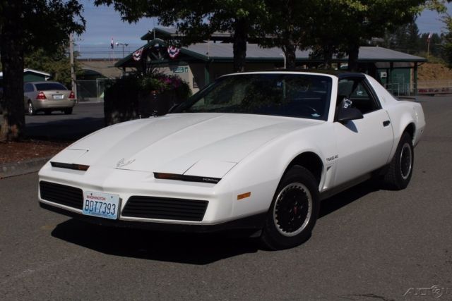 1982 White Pontiac Firebird Coupe