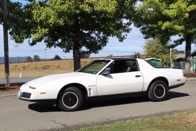 1982 White Pontiac Firebird Coupe