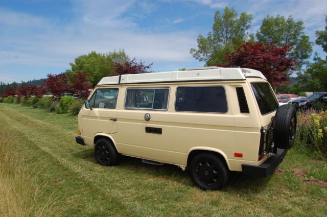 1982 Volkswagen Bus/Vanagon Van Camper